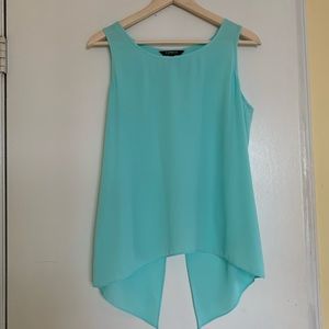 Express Split Back Top | Light Blue | Large
